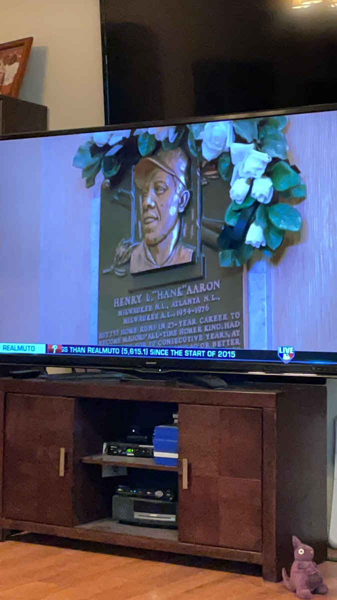 HardballHardge's tweet photo. As I watch this Baseball Hall of Fame!! I hope they get the right guys in!! #NationalPasttime https://t.co/ectX1yhkxj