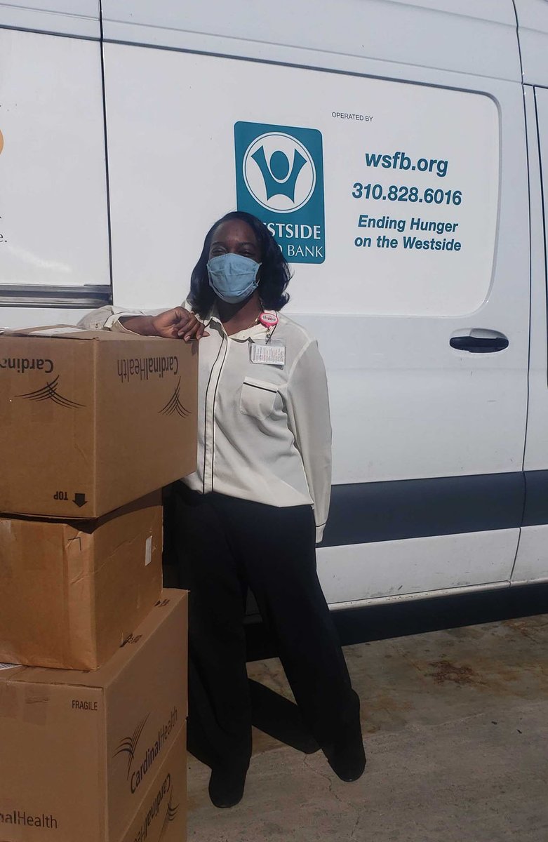 WsideFoodBank's tweet image. A shout-out to Danielle &amp;amp; the Kaiser Permanente team for an amazing diaper drive! Photo: Danielle Salmon, Kaiser Permanente Public Affairs Representative #togetherwecandomore #enddiaperneed #basicsarentbasic