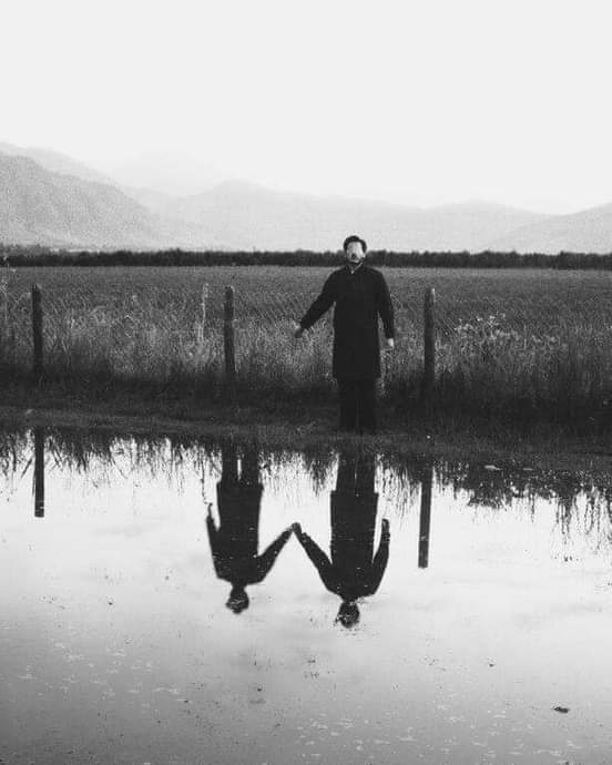 artviews's tweet photo. People fade, Memories don't https://t.co/StBCTyQOjS
