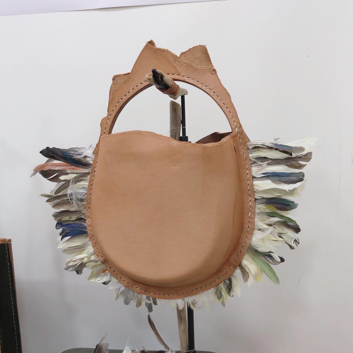 ucf_craft's tweet photo. 作品のレベルアップはもちろんですが、
トレンドやコンセプト、企画書レイアウトや文章の表現まで
夏から何度も見直しを繰り返し
進めてきました。

雑貨デザイン学科は2年間のラスト発表、クラフト学科は3年生へのステップアップとなる、
精一杯の展示をすることが出来ました。 https://t.co/JJIXe0Ld9r