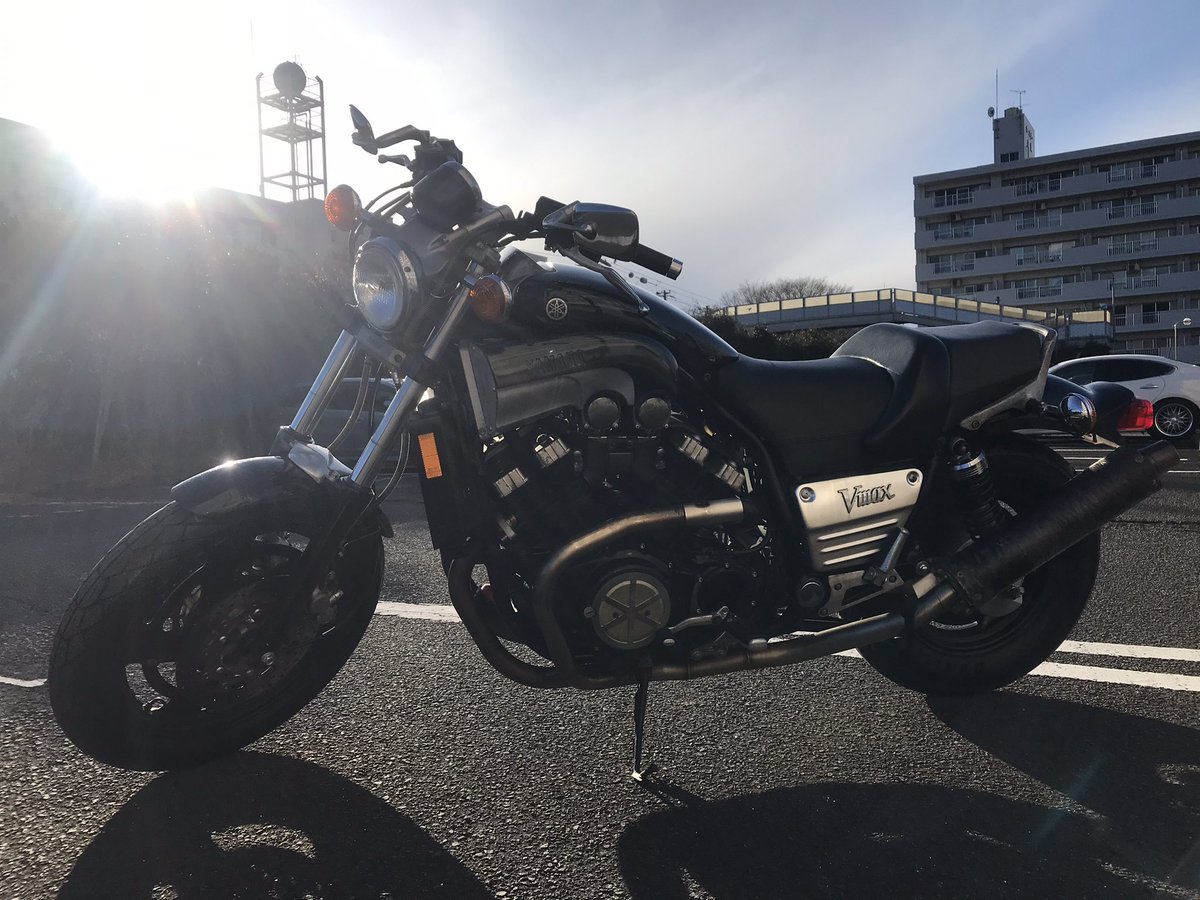 Ff7ハーディ デイトナ製作 先日購入したばかりのv Max W クラウドさんが乗ってるハーディ デイトナのモデルだけあってデカぁぁぁい 説明不要