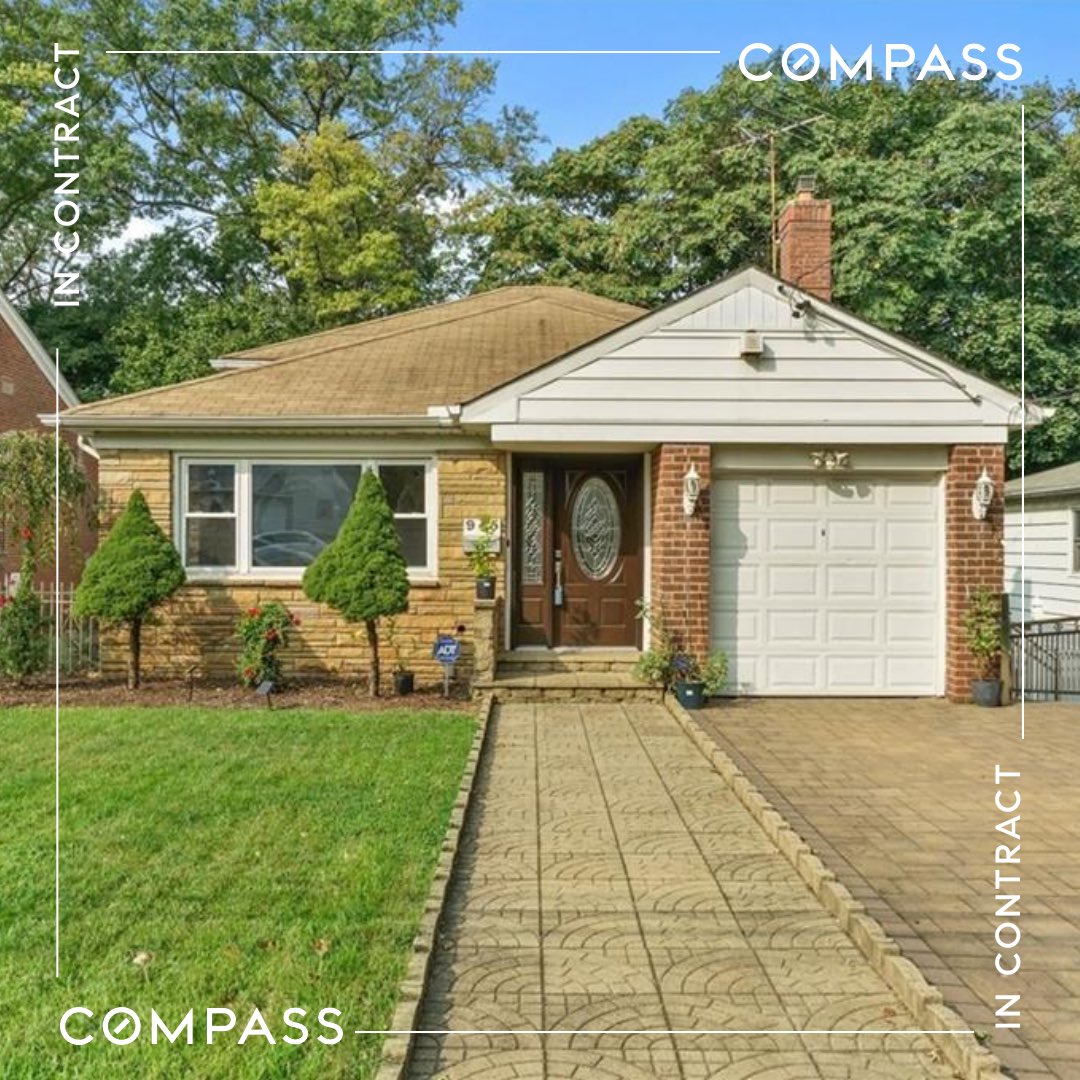 kamoc227's tweet photo. 📑IN CONTRACT📑

Congratulations to my sellers of 945 Split Rock in Pelham!

#CDPTeam #compass #compassny #compasswestchester #realestate #nyrealestate #westchesterrealestate #sellersagent https://t.co/040hieQYAu