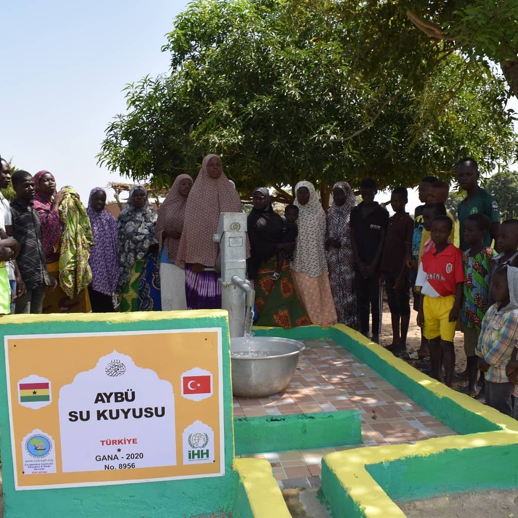 Üniversitemiz adına açtırdığımız "AYBÜ Su Kuyusu" Gana'da faaliyete geçti. Hep birlikte nice iyiliklere.
İyilik Her Zaman Her Yerde
<a href="/gencihhuni/">Genç İHH Üniversite</a>
<a href="/ybuankara/">Ankara Yıldırım Beyazıt Üniversitesi</a> 
<a href="/profdriaydinli/">Prof.Dr.İbrahim AYDINLI</a> 
<a href="/ybunikonsey/">AYBÜ Öğrenci Konseyi</a> 
<a href="/RahimAy/">...</a> 
<a href="/aybumavera/">Mavera Gençlik Topluluğu</a> 
<a href="/AfakYbu/">ÂFÂK KULÜBÜ</a>