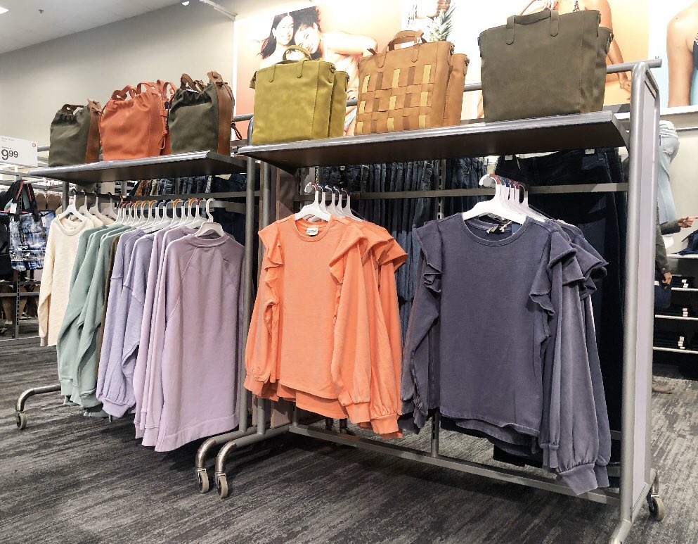 BrandenT1940's tweet photo. Partnered with our other team lead @linnzchristine here at T1940 to reset Universal Thread. We are starting the year with a strong brand, newness for our guests and creating excitement within our team! 🎯❤️#Sugarcreek #T1940 #Spring @sarah_hunsucker @ianb_target @mindyjohnson36 https://t.co/BuijpYqyo3