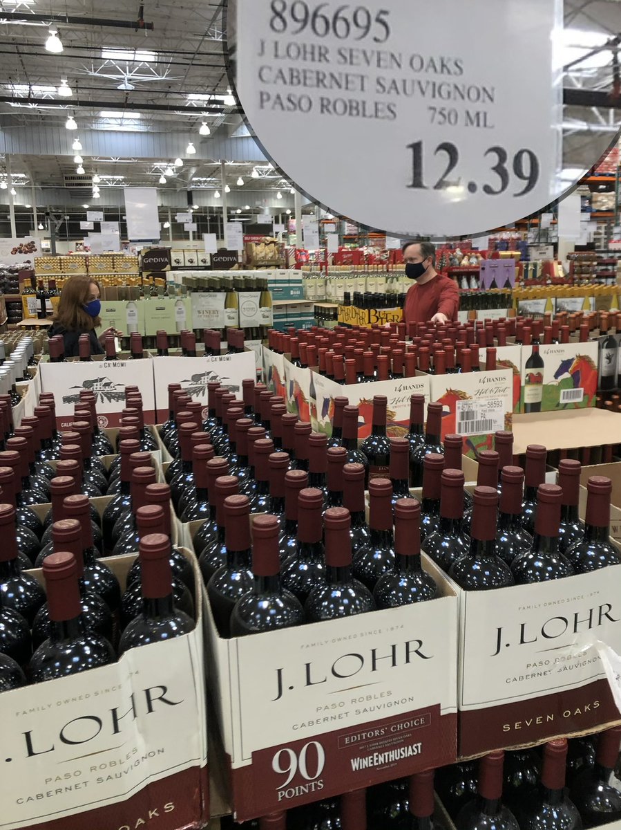 iswza's tweet photo. Here’s the same wine at another local retailer regular price $12.39 (yes, same exact vintage that’s on “sale” for $16.99 marked down from regular price $19.99 @HarrisTeeter #317) 🤦‍♂️ https://t.co/a0I7jvX4TW