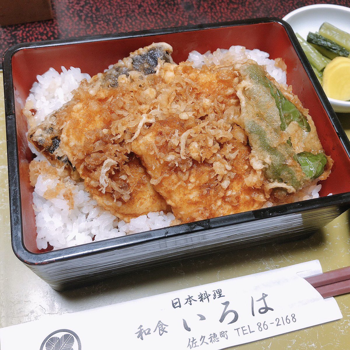 白樺舞踊団 على تويتر 白樺舞踊団飯 佐久穂の 和食 いろは さんのいか天重 肉厚でとっても柔らかい イカ好きの私にはたまらん一品でした Reina 地元飯 長野グルメ