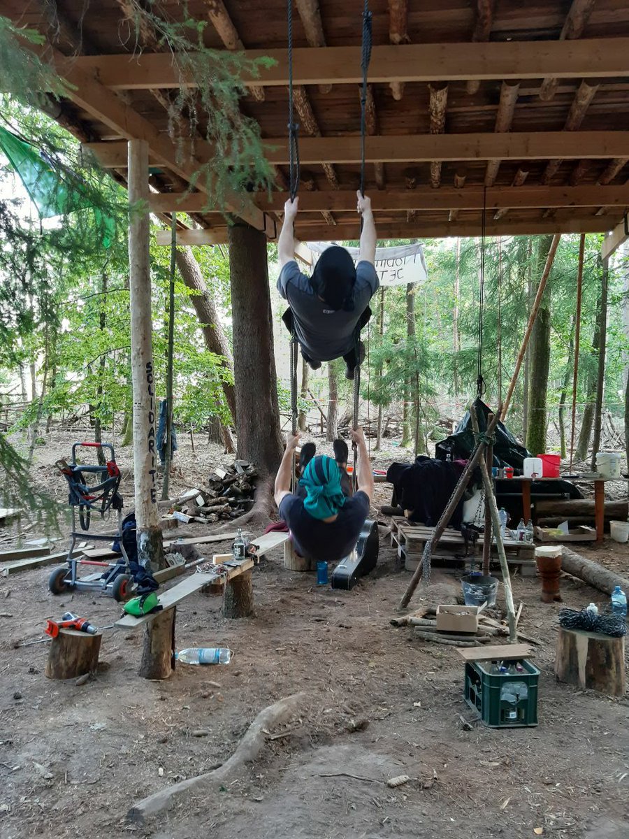 Woanders_Danni's tweet photo. Wir vermissen den Wald, die Menschen.. einfach alles. Es war wunderbar. #DanniLebt #missingwoanders https://t.co/mVvfT2pP31