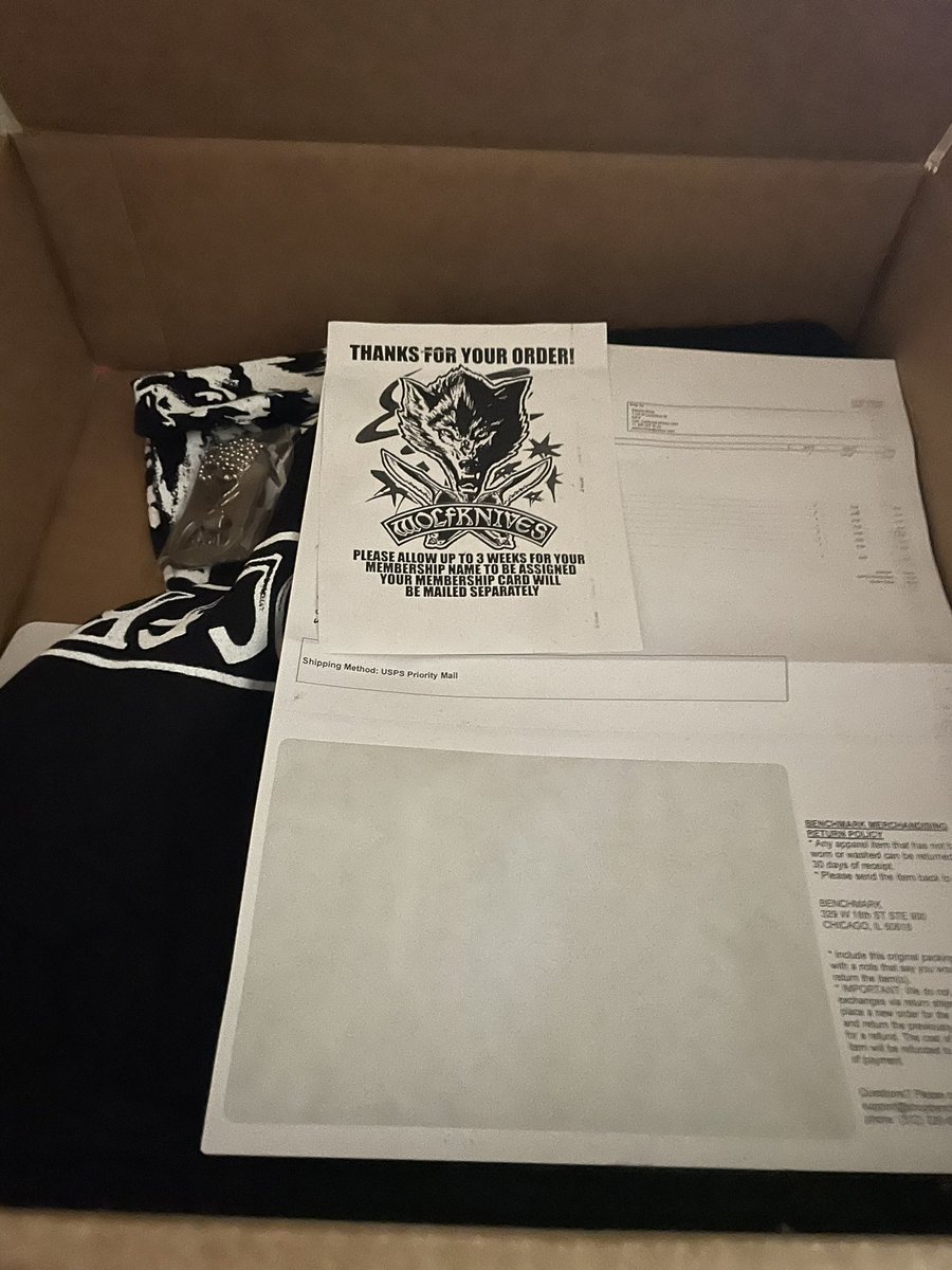 daydayrhea's tweet photo. @EllisMate @Tully @KevinKraftSucks Finally! After listening since the Rawdog days I pulled the trigger. Love the podcast! Keep up the good work!! https://t.co/gatD2QYshs