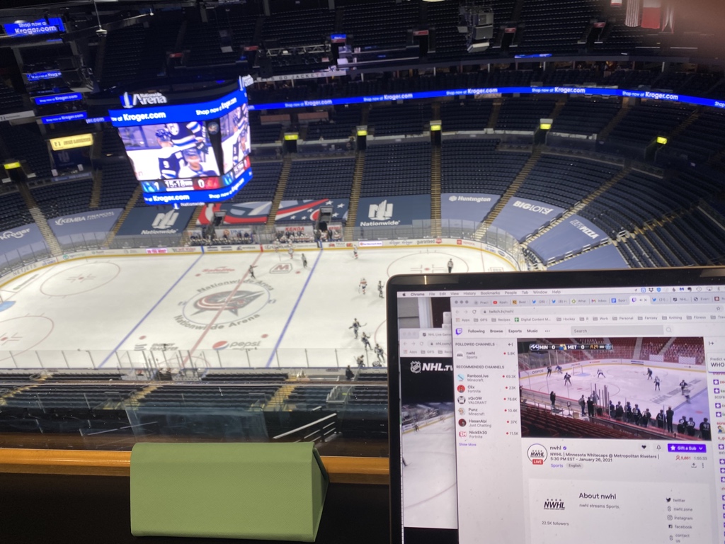 AlisonL's tweet photo. #multipleviews #CBJ #NWHL https://t.co/enlXxl7epS