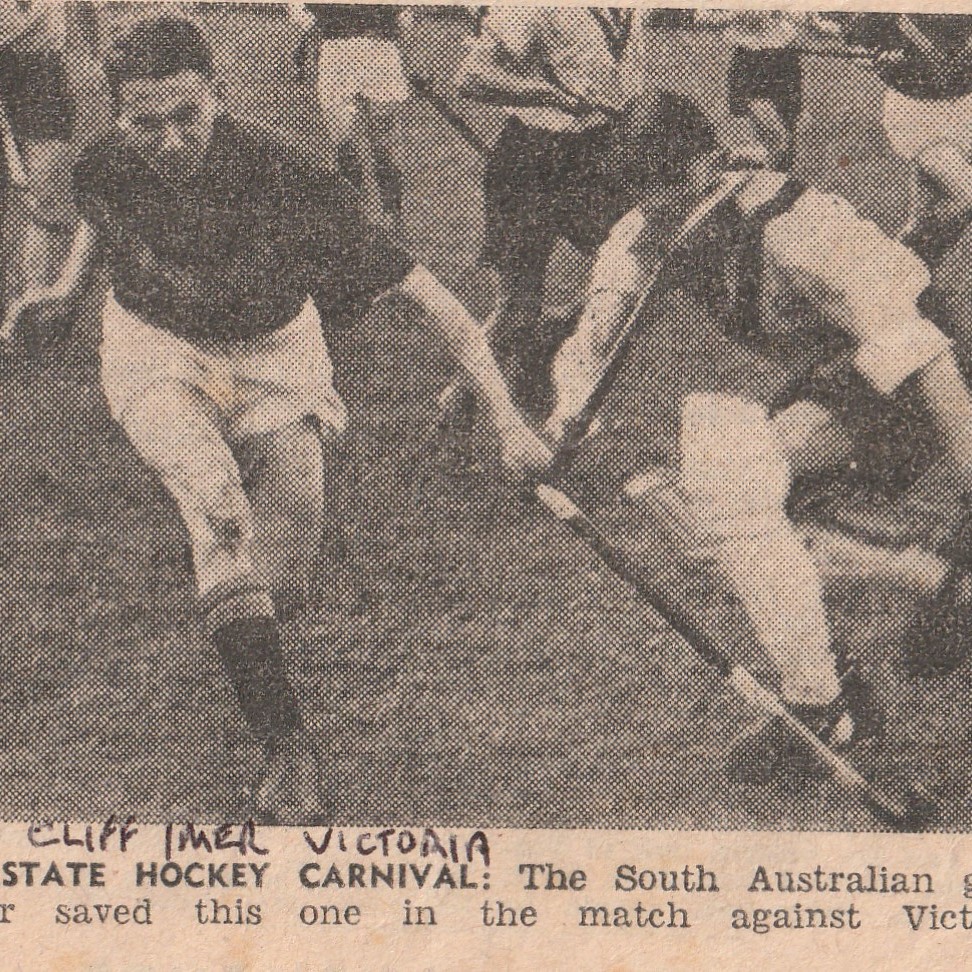 Cliff represented Victoria in 1946 and 1949, and was a fierce but fair player. Cliff passed away peacefully on New Years Day, aged 95. 3/3