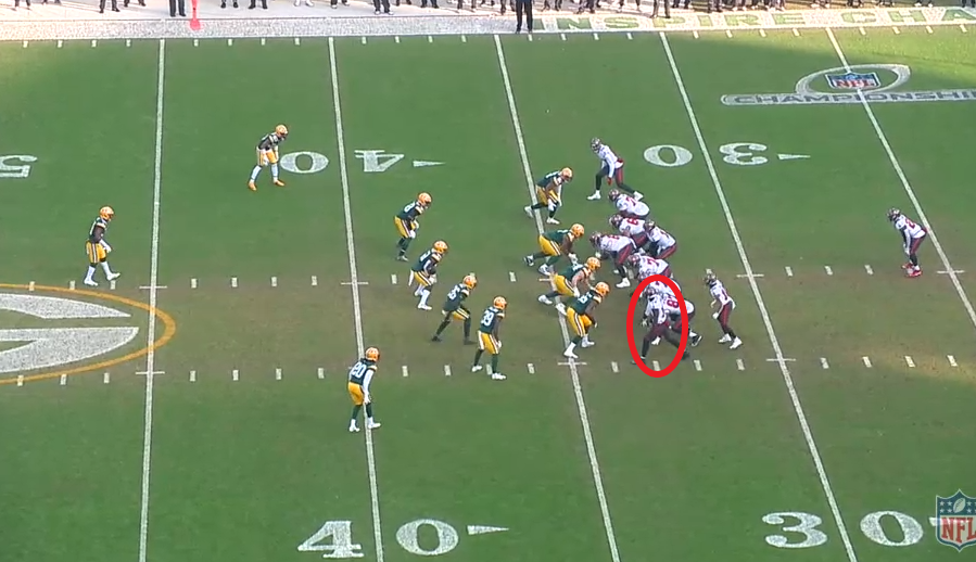 QBKlassClips's tweet photo. Chris Godwin tight to formation. https://t.co/rr3HiGTx9d