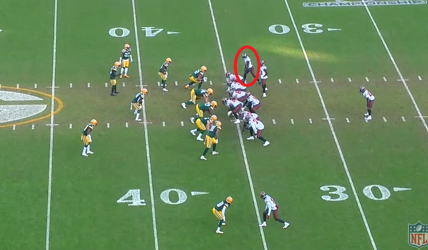 QBKlassClips's tweet photo. Chris Godwin tight to formation. https://t.co/rr3HiGTx9d