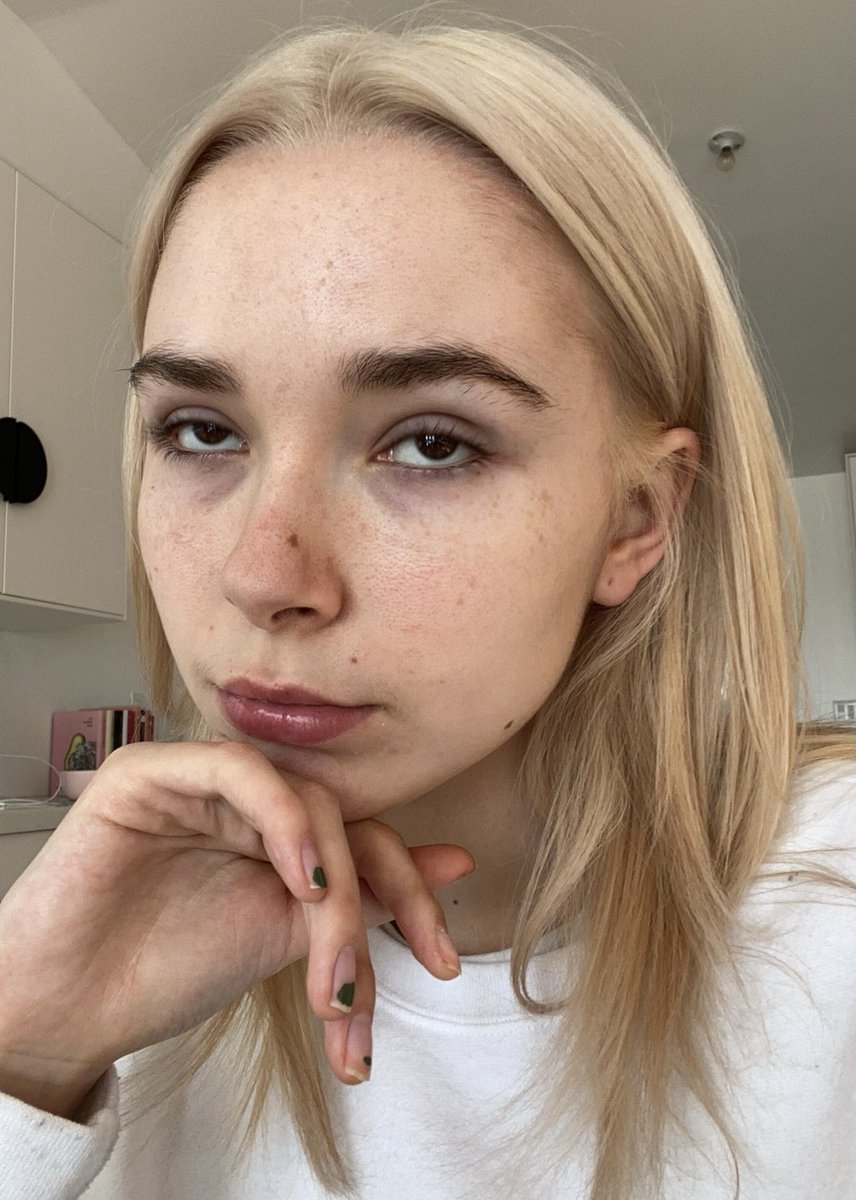 regrettesband's tweet photo. 🙄 https://t.co/IGp8z7IKxE
