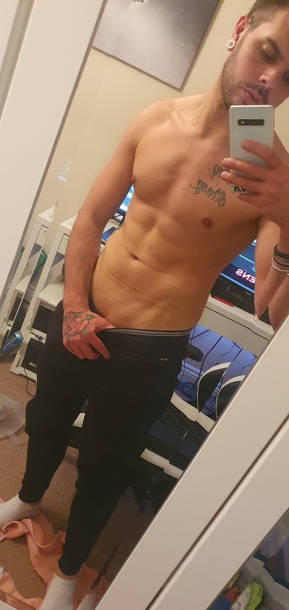 GazzTuson's tweet photo. @OnlyFansNewBie https://t.co/G96eZnRTcl 💥🔥 let's have some fun!! $5 💥🔥 https://t.co/s0doiUv4XV