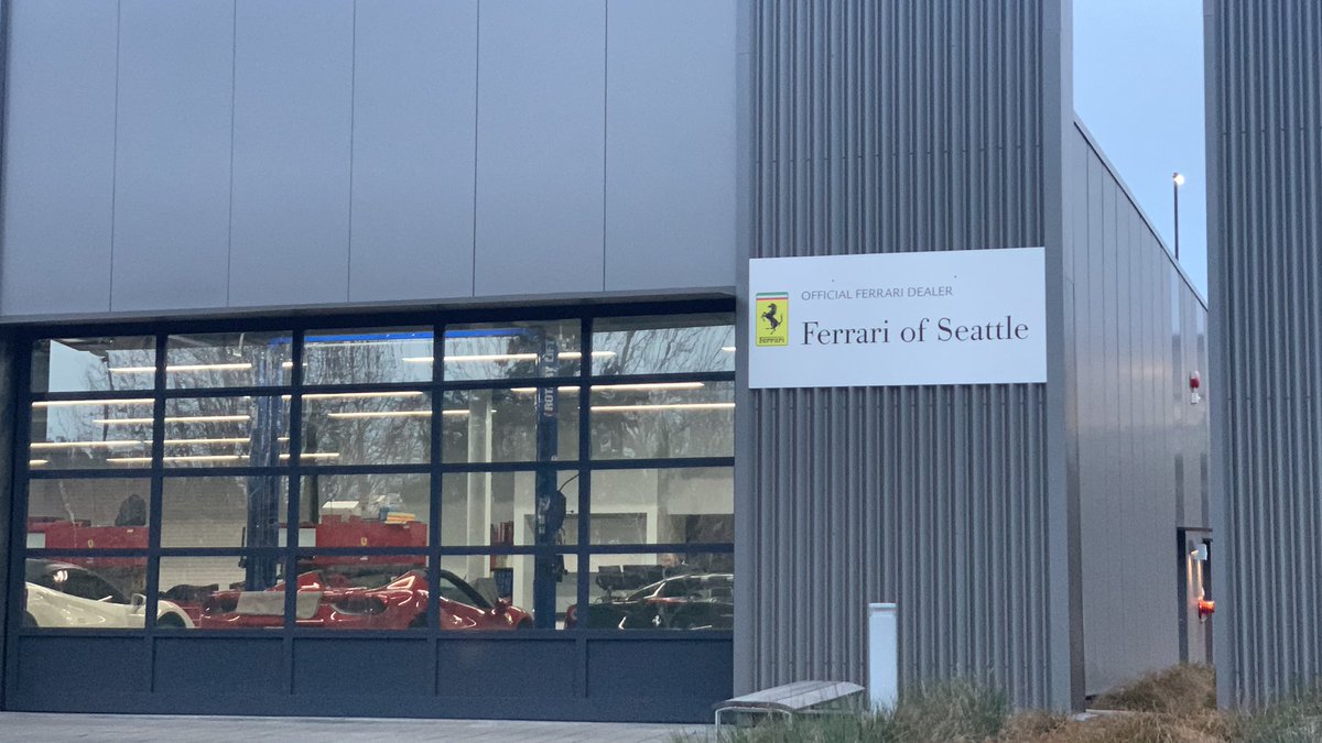 DevendraGarg's tweet photo. Newly opened, just outside resident community #seattlethings https://t.co/rzYFaze3xC