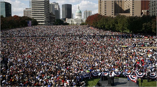 JakeOKane's tweet photo. This is what 100k people looks like.  Each person was unique, they lived and loved and were loved in return.  Their deaths leave family and friends bereft. #COVID https://t.co/3L8Y1BL2JU