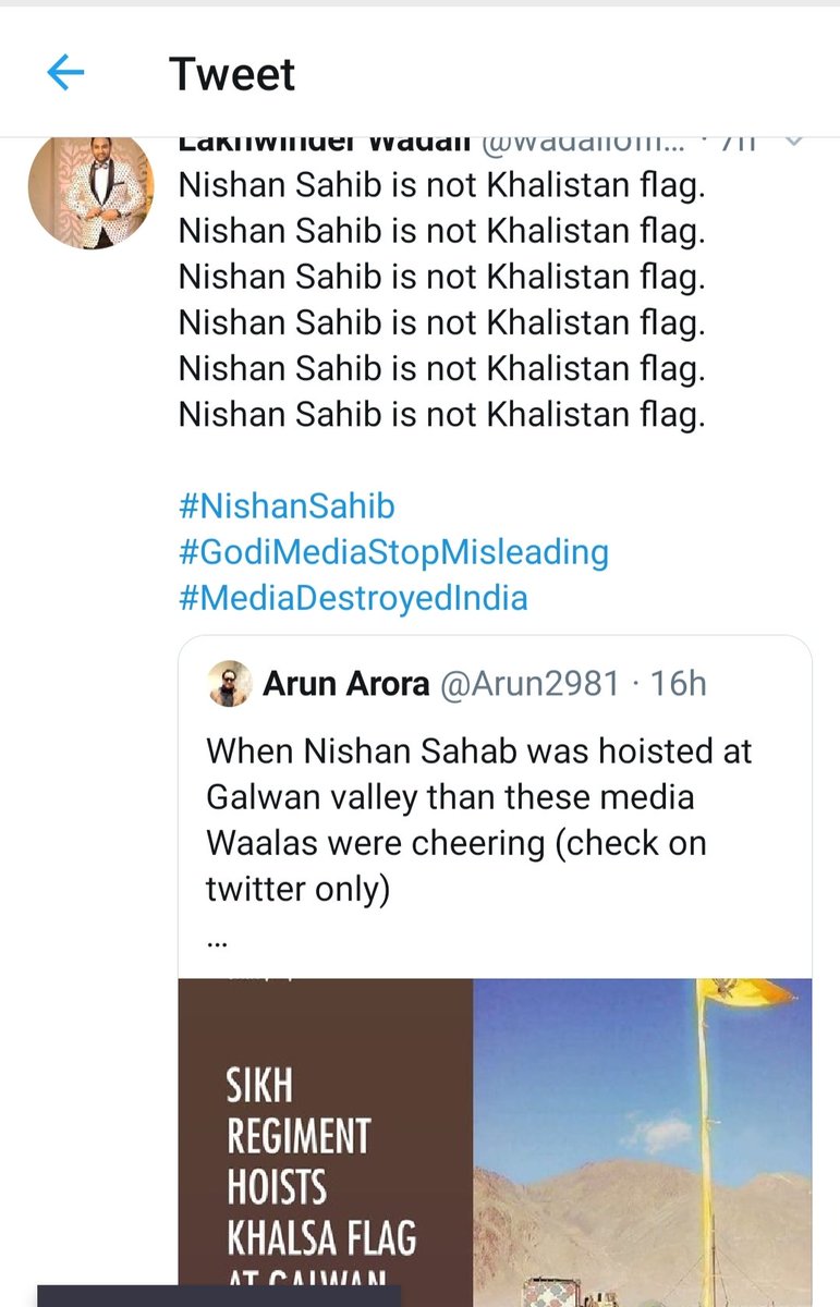 Nishan sahib is not khalistan flag 🙏#kissanektajindabaad #NishanSahib #fakemedia