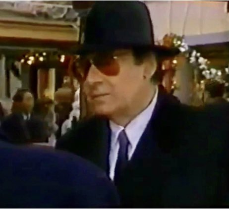 shyone269's tweet image. Watching #Days and doing a double take...like fathaaa, like son. Even more proof of who really is the heir apparent. It is @ThaaoPenghlis of course 
⌛️🔥🖤🎩🔥🕶🖤🔥⌛️
#DiMeraDash #MagicMen #DamnFine #NaturalOrder #LaFamiglia #DaddyJoe