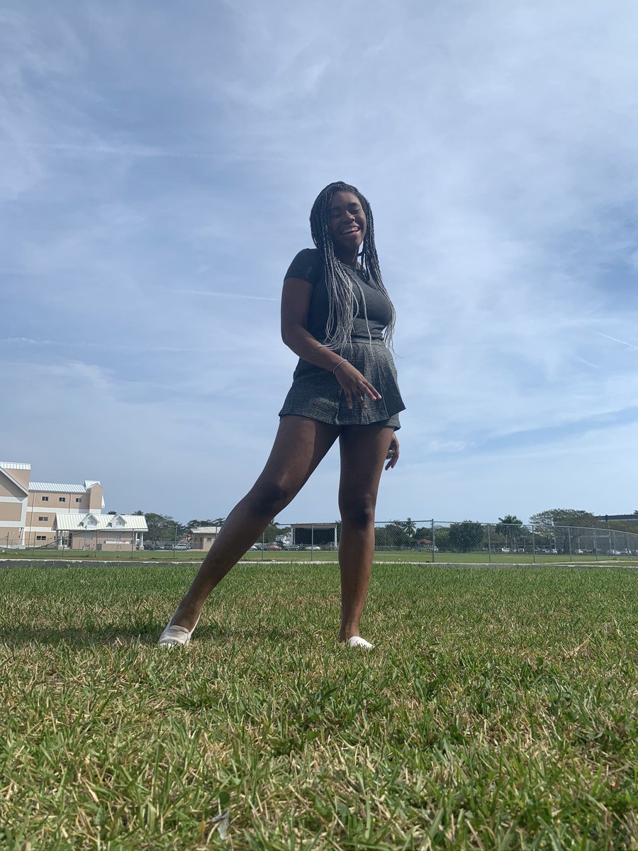 dwystwit's tweet photo. Search "grass" in your camera roll, quote with your faves

ahhhhh fun stuff :) https://t.co/o9gs54QTOd