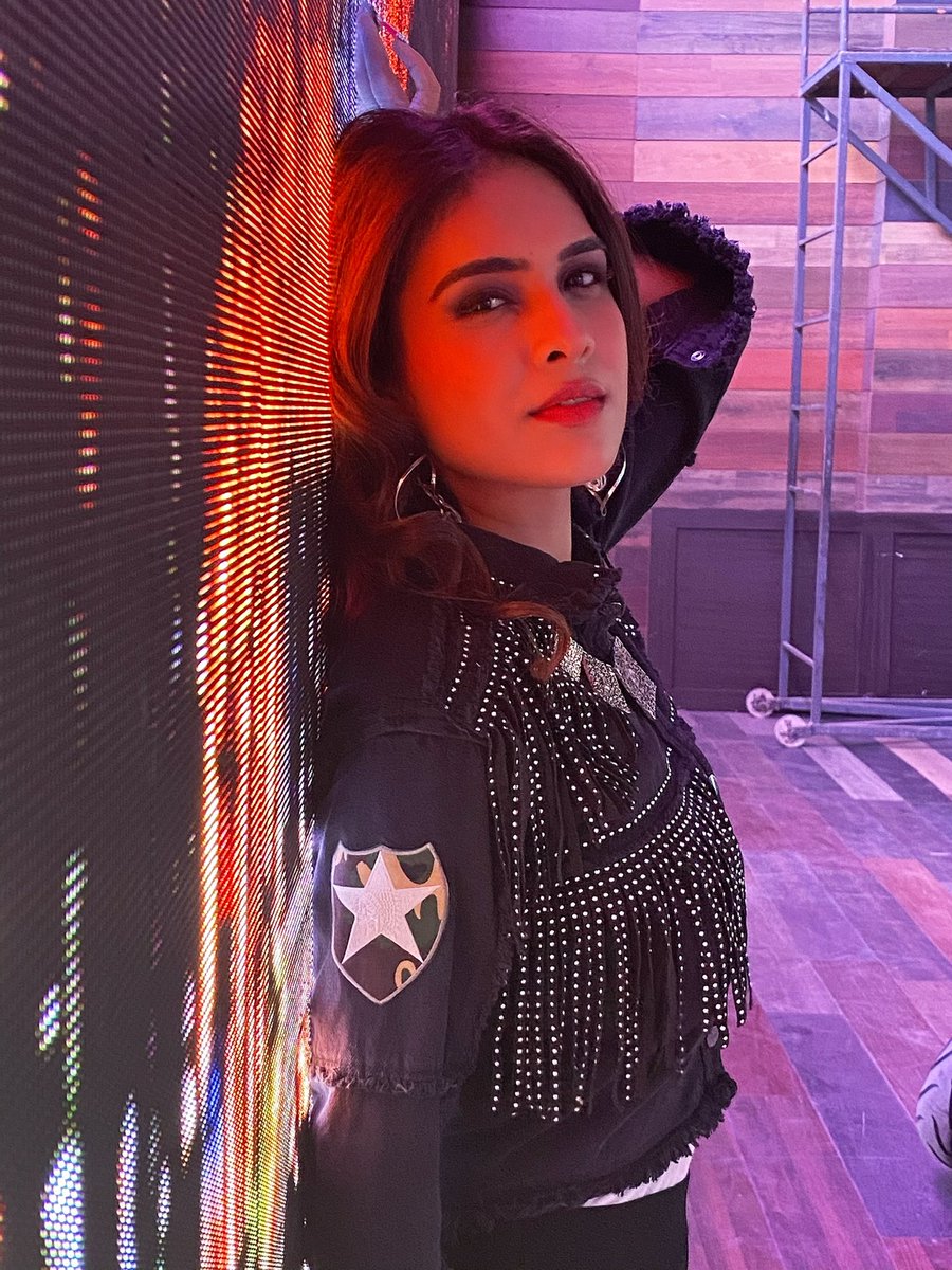 Nehhaamalik's tweet photo. Heavy on my PRIVACY... What you see is what I ALLOW ...😋😋✌️
#goodmorning #oldclicks #BTS #black #BoldandBeautiful #NehaMalik #wednesdaythought https://t.co/0rQy3SAtK5