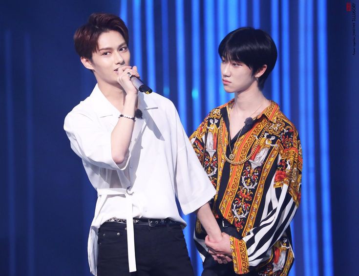 twinklejeonghan's tweet image. "it's just a junhao moment, it won't hurt you"
the junhao moment: