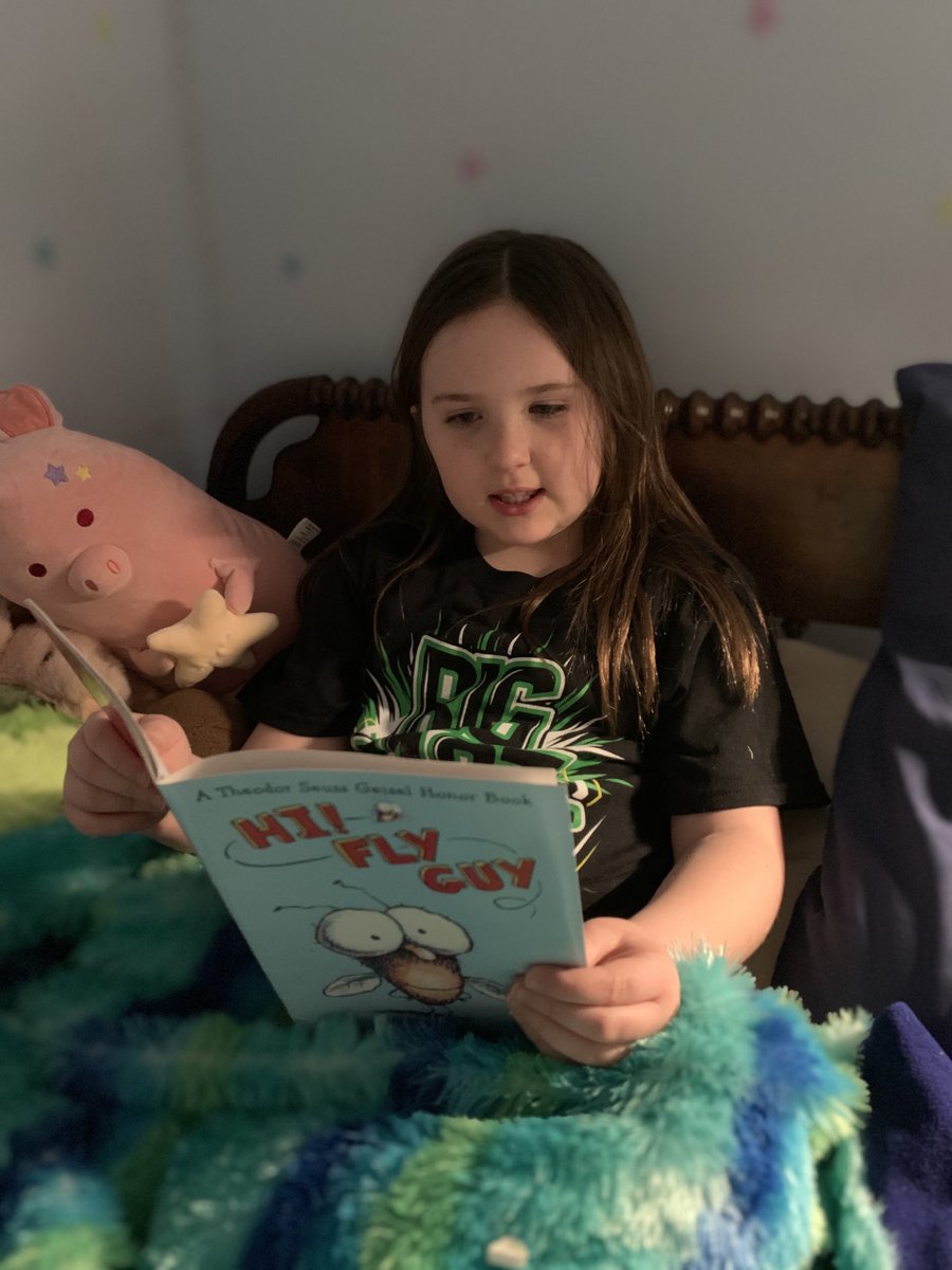 ASaunders77's tweet image. ⁦@TruedellPS_LDSB⁩  Finn is doing the reading tonight! 📚