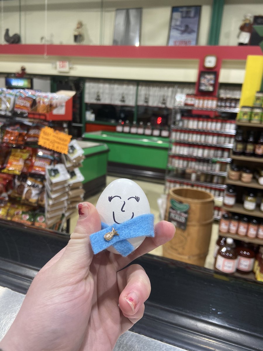 Alli_M19's tweet photo. Take your egg baby to work day (part 4) #eggbabieskoch https://t.co/HTgJzCkdvh