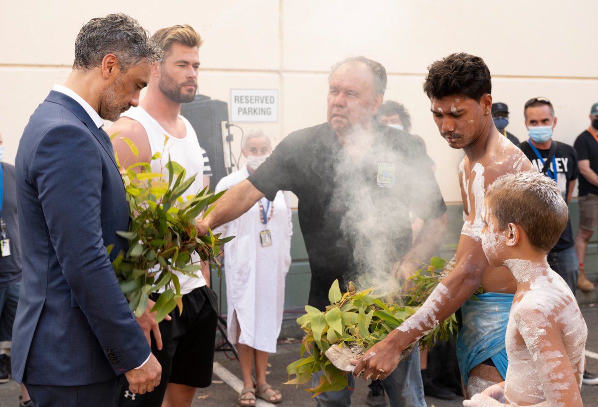 TaikaWaititi's tweet photo. Started Love &amp; Thunder with Welcome to Country ceremony from Gamay dancers of Gadigal &amp; Bidiagal Nation and karakia from Te Aranganui. I encourage all film makers to engage with 1st nations peoples whenever shooting your films. It's worth it and it's the right thing to do.🖤💛❤️ https://t.co/Rhhvt2zFNE