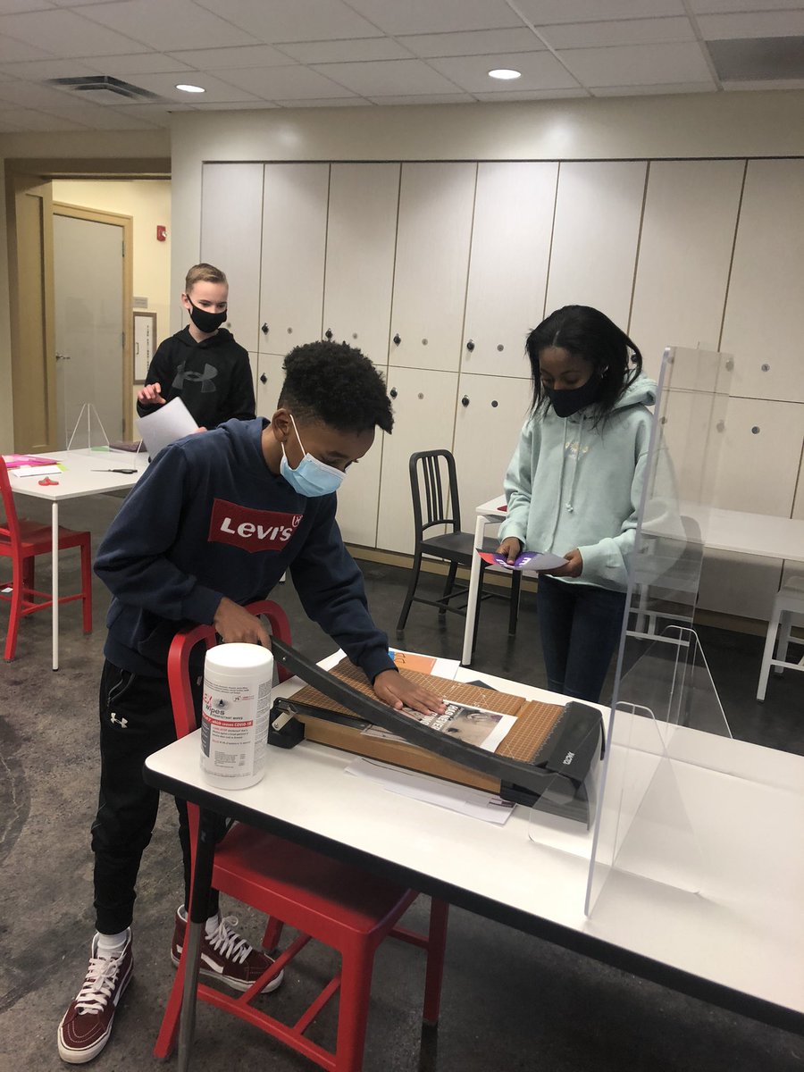 EMooreMath's tweet image. The MS Service Leadership Students are hard at work. All month they’ve  researched Dr. King’s life &amp;amp; how MLK Day turned into a day of service. Now they’re putting their ideas/planning into action to serve their MS community. More to come in the next weeks #servicelearning @mfsfox