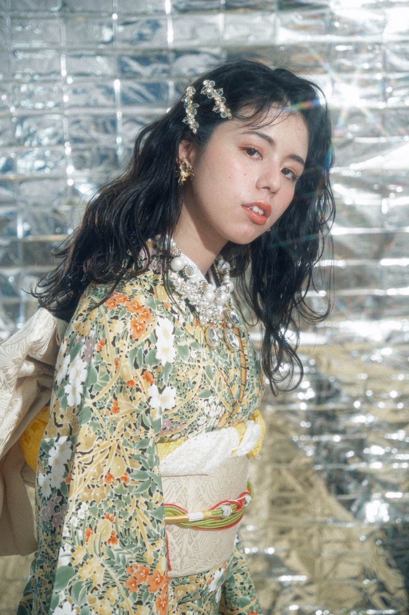 Hair Make Charmer 卒業式土日限定 ヘアセット 着付け 着物レンタル 円 ヘアセット 着付け レンタル 撮影 円 卒業式を迎えるお客様おすすめ 卒業式 成人式 前撮り 後撮り カメラマン 着物 へあめいく へああれんじ ヘア