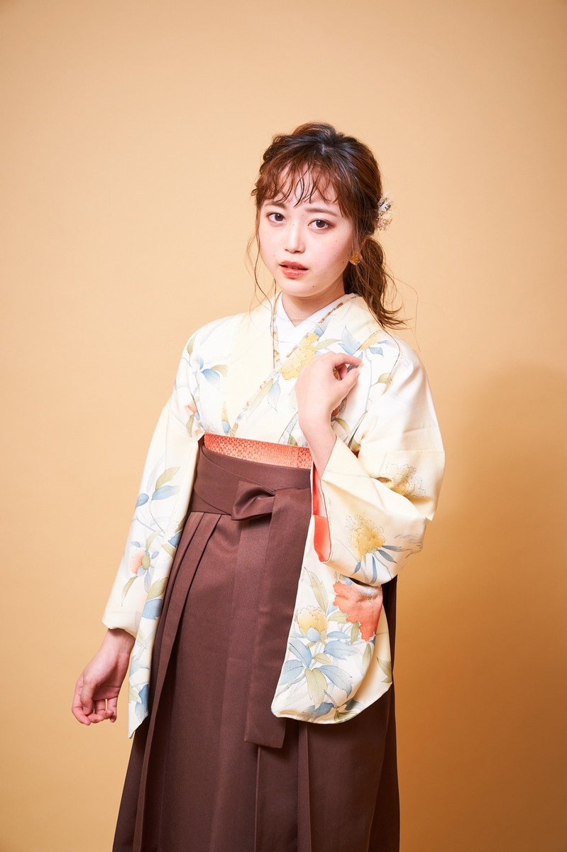 Hair Make Charmer 卒業式土日限定 ヘアセット 着付け 着物レンタル 円 ヘアセット 着付け レンタル 撮影 円 卒業式を迎えるお客様おすすめ 卒業式 成人式 前撮り 後撮り カメラマン 着物 へあめいく へああれんじ ヘア