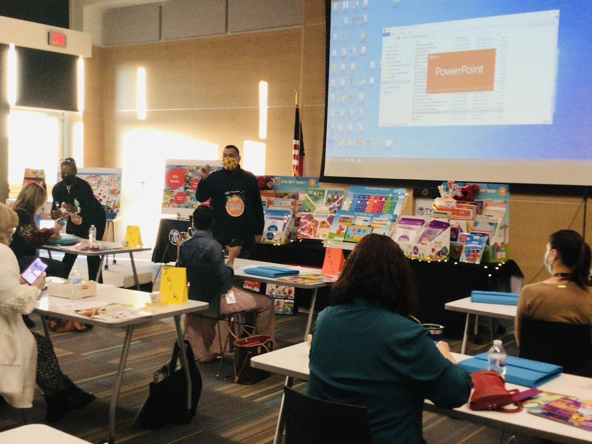 headstarttisd's tweet photo. Publishers came both virtually and in person for “PRESENTATION NIGHT” for our PreK/Head Start Curriculum Adoption. @TylerISD #SocialDistancing #Masked #HSStrong https://t.co/Hd9CWqfgBj