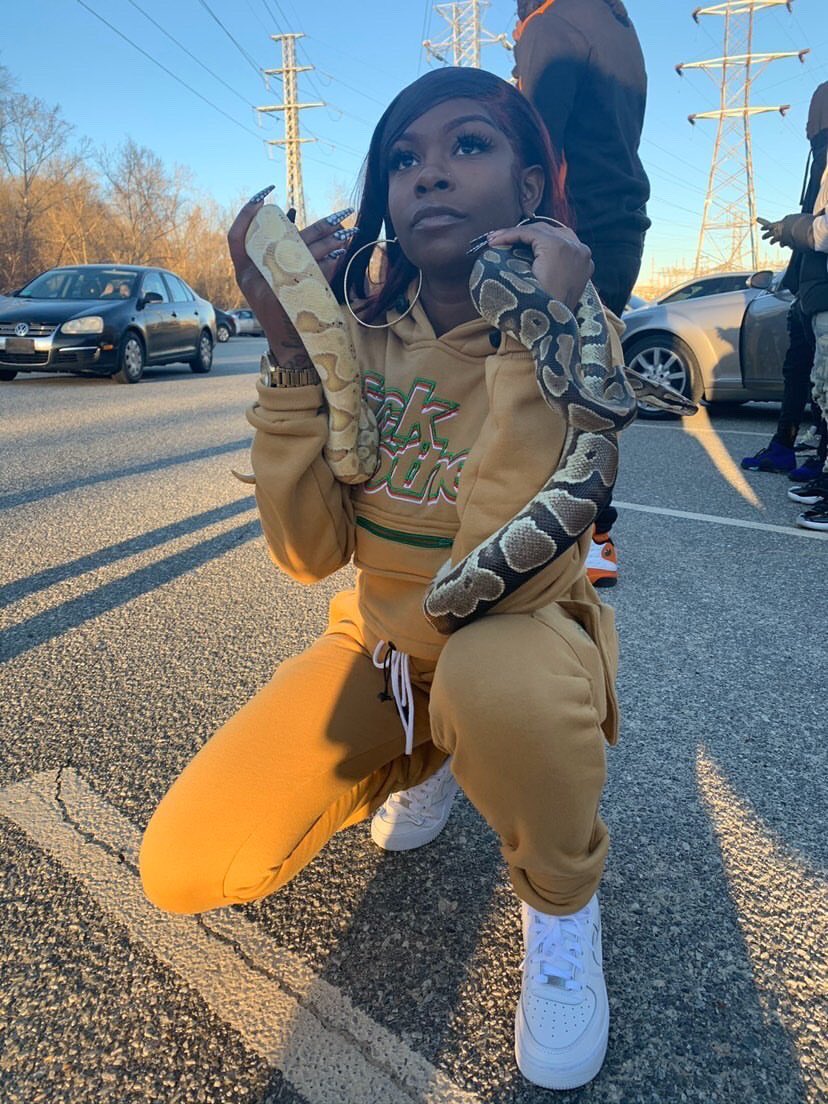 BigTate402's tweet photo. Went global and never looked back 📈

So slime 🐍

Shop @FuckClothesOma https://t.co/1oVvwqSQLw