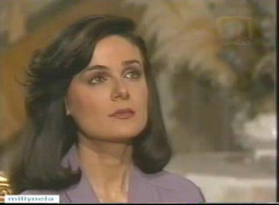 Nuria Bages en su primera telenovela: "Soledad" de 1980 🥰❤️ Ester en  #TeDoyLaVida (de 2020) es la última que ha hecho. Ya se la extraña en la Tv.