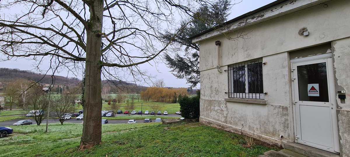 olschneider's tweet photo. J-1, la pépinière numérique jovacienne se prépare à une journée expérimentale "visio-ouverte" autour du montage des imprimantes 3D. https://t.co/Bm4JzzOxjb