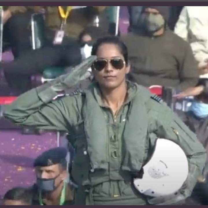 kamboj_anita's tweet photo. #NewProfliePic @Asthakaushik05 @AbpGanga AsthaDii #गणतंत्र_दिवस पर भारत और भारतियों को गौरवान्वित करने वाली तस्वीरें #RepublicDay #RepublicDayIndia #Indians #Womeninunformes #Army #Nevi #Airfoce #womanpowerment #Womanpower #जयहिंद🇮🇳🙏 #जयभारत🇮🇳🙏 #भारत_माता_की_जय🇮🇳🙏 https://t.co/88ahYLUlXK