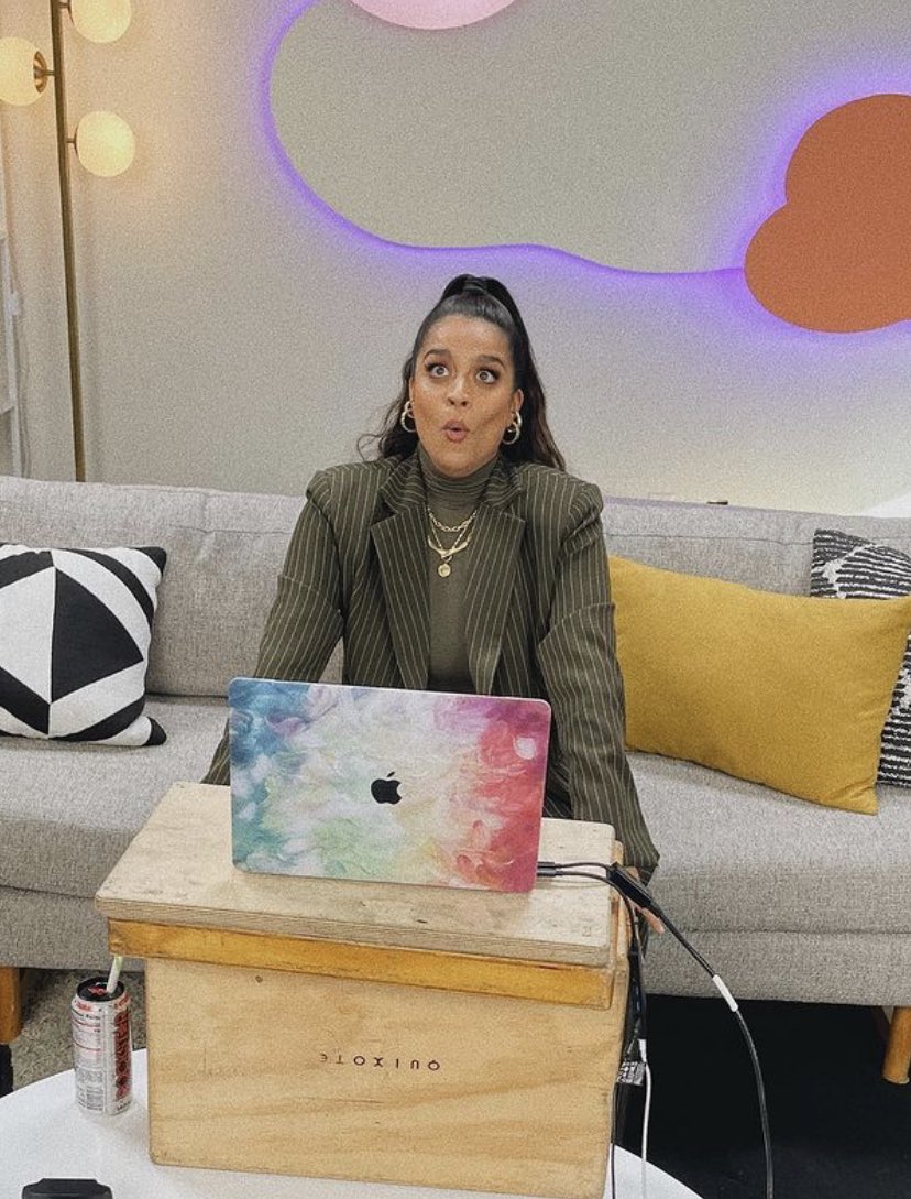 lillyinsuits's tweet photo. this black and white pin striped suit Lilly will be rocking in her interview on Ellen tomorrow is absolutely stunning!! So proud of you @Lilly you deserve this so much love! Can’t wait to watch!!! #ellenmeetslilly #LillyOnEllen #LateWithLilly https://t.co/4MKtac968G