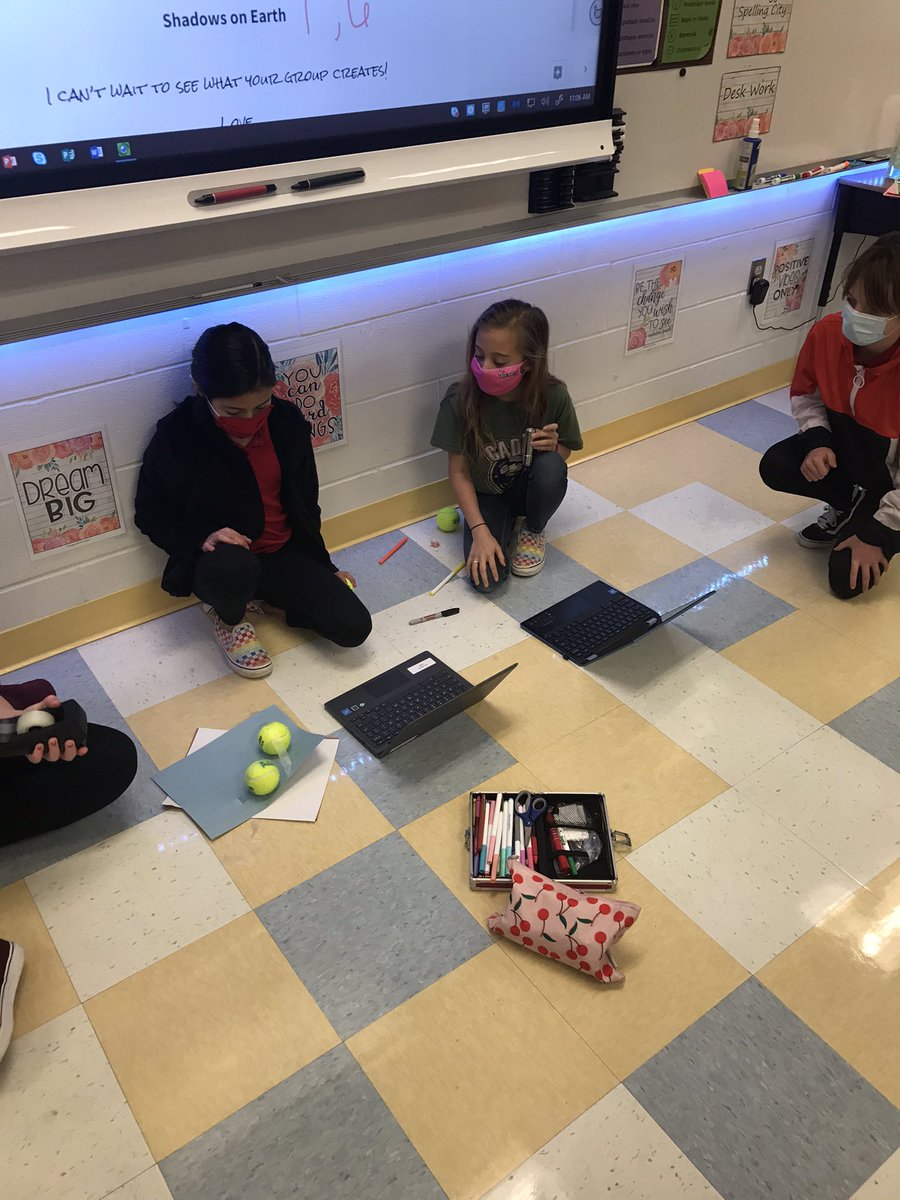EmSchellinger1's tweet photo. Today I took a break from teaching 🤣 and let @kolda_cadets take over! 🤭Topic: Patterns on Earth. The task: Create a Live Action model to demonstrate and teach to the class. The outcome: students learning from each other and taking ownership of their learning! 💪🏼🤩 https://t.co/10arYKnFvx