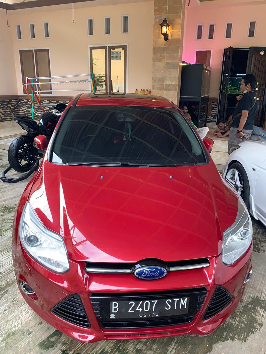 Guys mo jual mobil nih...
Ford Focus 2014 km +-90.000
Service Record Ford (Historical service book).
Tipenya yang udah sunroof ya..
Exterior interior mint condition deh.
Price : 153.000.000 (negotiable)
Posisi mobil di Jambi, siap towing ke jkt biaya kita yang tanggung.