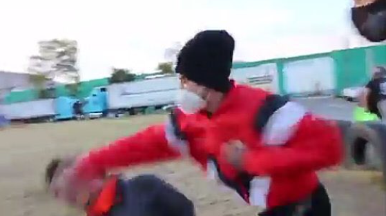 PepaGG_'s tweet photo. 1RT= es un 1 golpe para el trasntornado del zorro
🤣🤣 https://t.co/ck2JQ81LAY