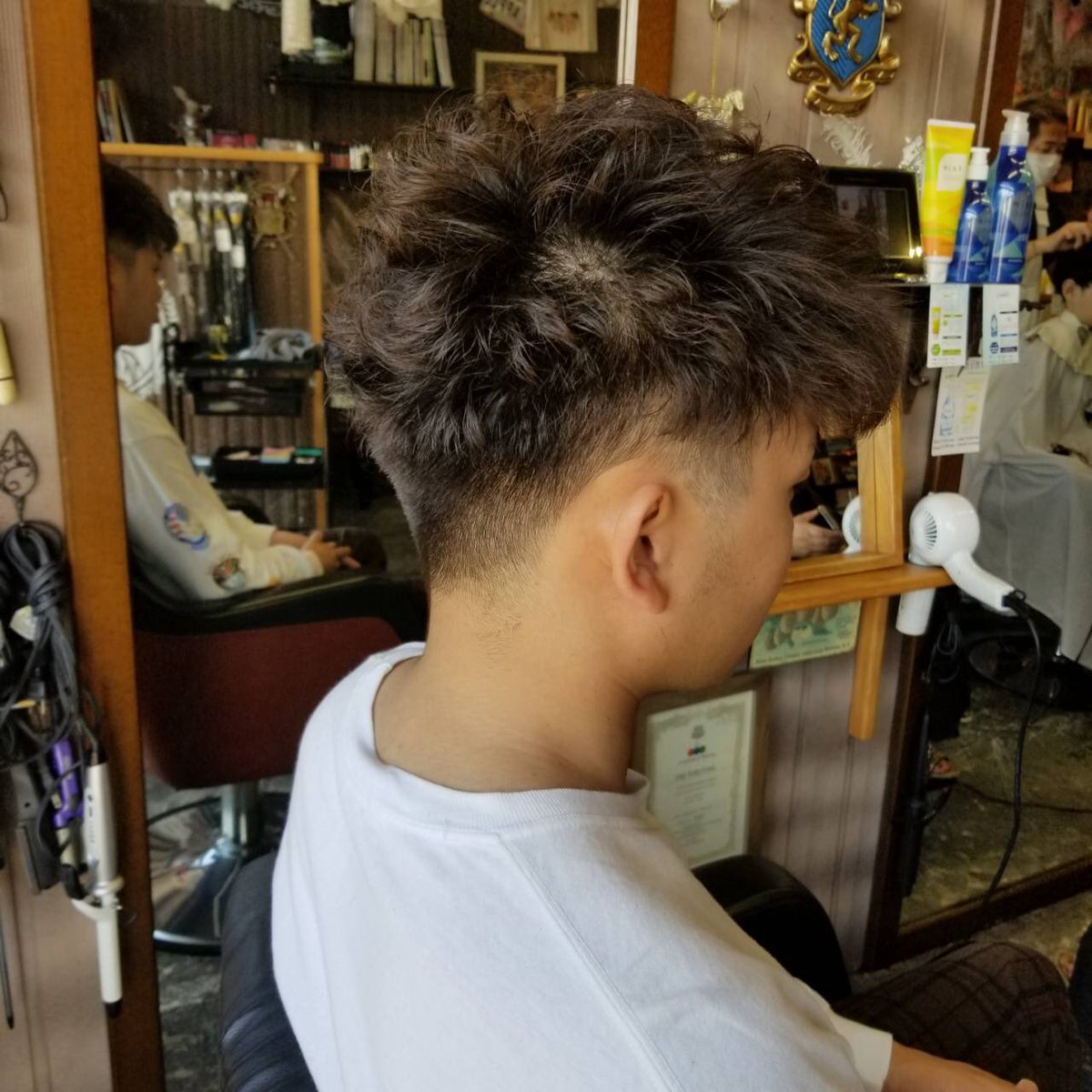 Over Captainnaked ツーブロックパーマ メンズカット メンズパーマ ツーブロック バーバー バーバースタイル 長野市 長野市美容室 Overcaptainnaked