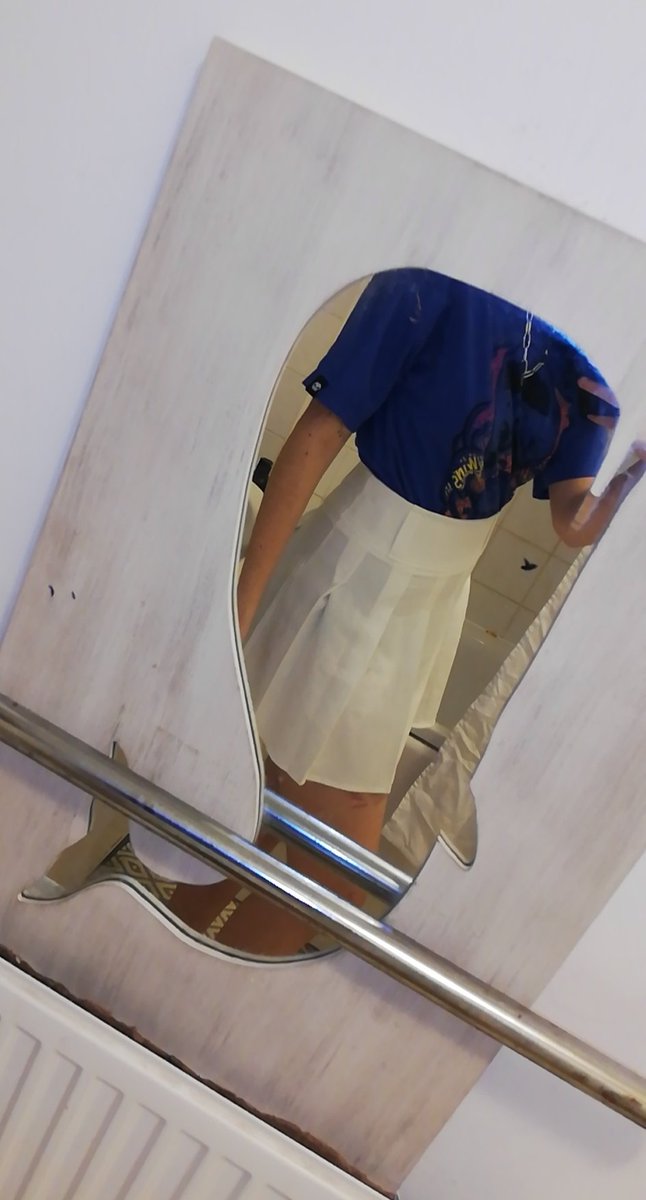 s0phcals's tweet photo. Felt kind of cute in my tennis skirt <3 https://t.co/ECQ7OhwNkJ