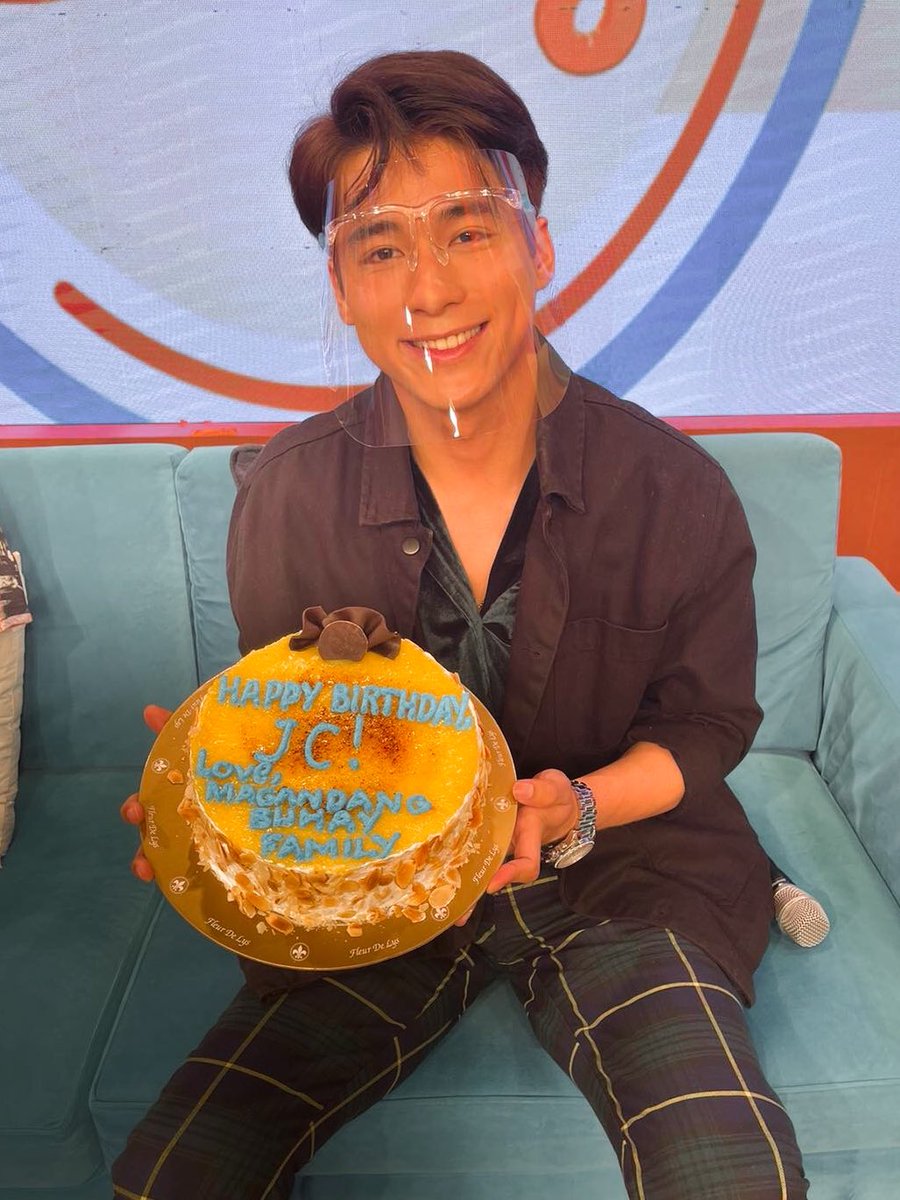 _MagandangBuhay's tweet photo. Happy Birthday @imJCAlcantara! 🥳

#MBParaSaFamily 
JC LIVE ON MB https://t.co/gjBkoXpxNM
