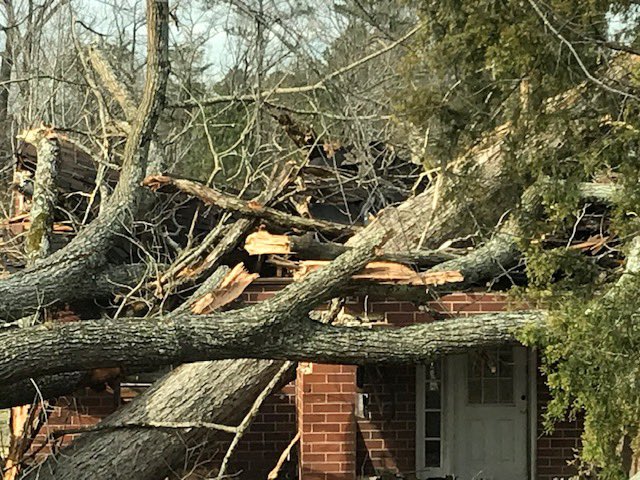 misshd03's tweet photo. Thank you so much team! Special thoughts and prayers to those impacted! @MarkEHamlton @randyhaynie shout out to Mark, Randy and Joe for community response! #OneTeam #TogetherInSupport #Prayers4Fultondale @ChrisDurand_HD https://t.co/y0P9xKwlkZ