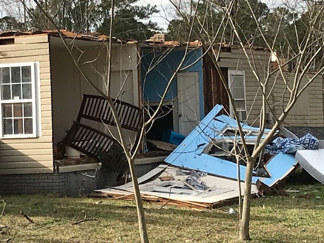 misshd03's tweet photo. Thank you so much team! Special thoughts and prayers to those impacted! @MarkEHamlton @randyhaynie shout out to Mark, Randy and Joe for community response! #OneTeam #TogetherInSupport #Prayers4Fultondale @ChrisDurand_HD https://t.co/y0P9xKwlkZ