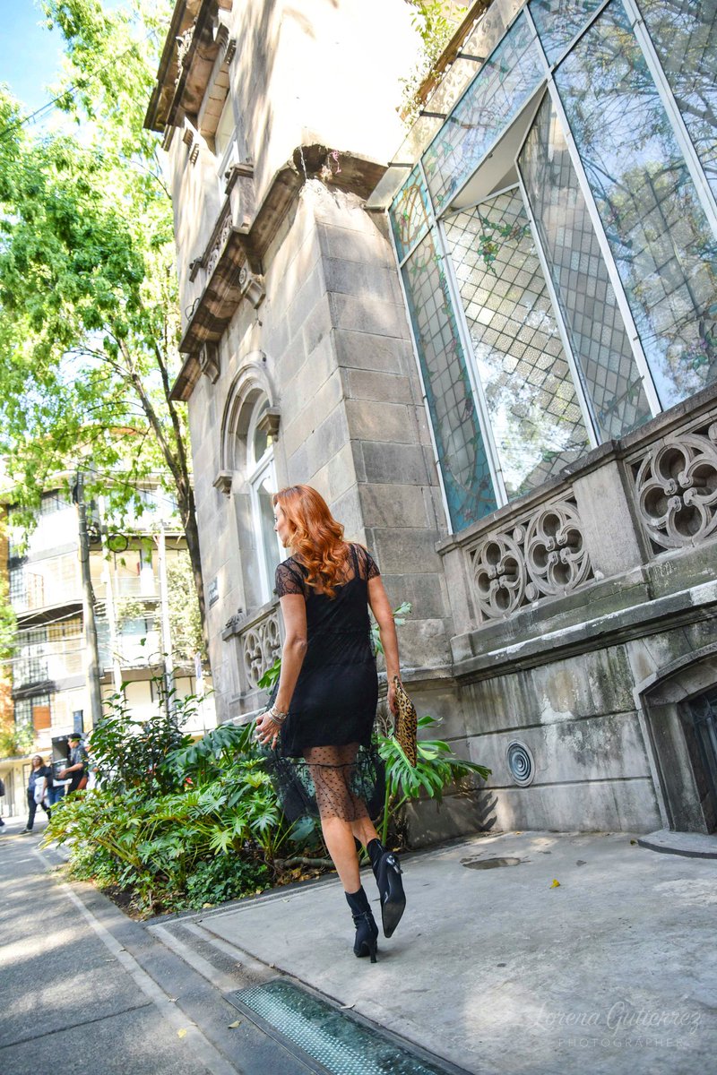 Susana_Lozano's tweet photo. Prefiero las cosas simples pero significativas...
.
🖤🖤🖤
.
#valioso #significativo #importante #convalor #simplebutsignificant #live #love #laugh #susanalozano
-
📸 @FotoLorenaGtz #lorenagutierrezphotographer #photography #photoshoot #photographer #picoftheday #mexicocity https://t.co/7C56hVQ9As