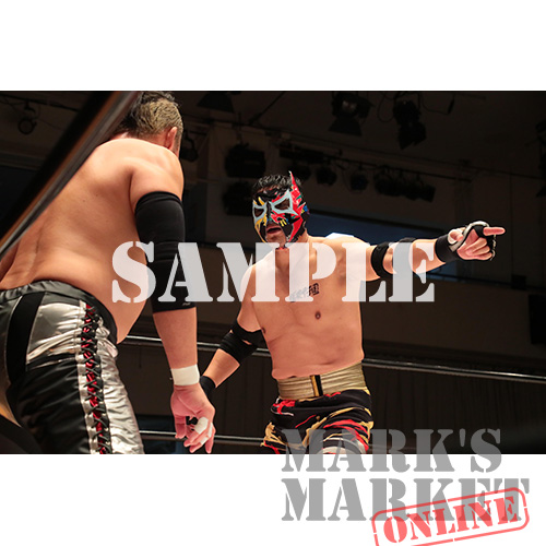 MARKSMARKETol's tweet photo. 会場販売のみ行われていたケンドー・カシン直筆サイン入り8×10ポートレートの新作4種、入荷しました！在庫僅少のデザインもありますので、お早めにどうぞ！ #カシン #ケンドーカシン https://t.co/rSJ9dt2fh3 https://t.co/JQCWnw5WHm