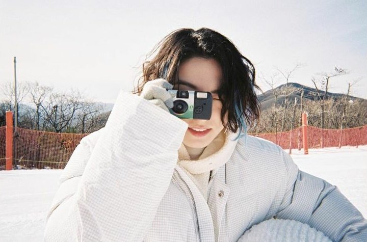 EstUkr6W4AAVeTL?format=jpg&name=900x900