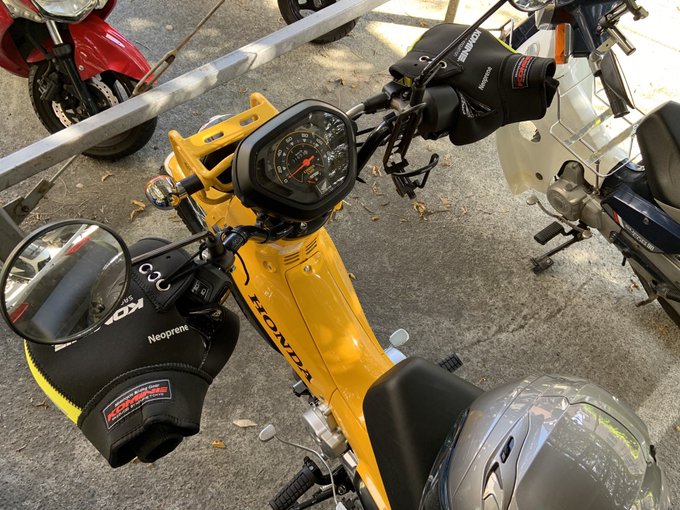 ハンドルカバーなんてダサい と思ってた私が 寒さに負けて購入したら モアイ像のしゅみ日記