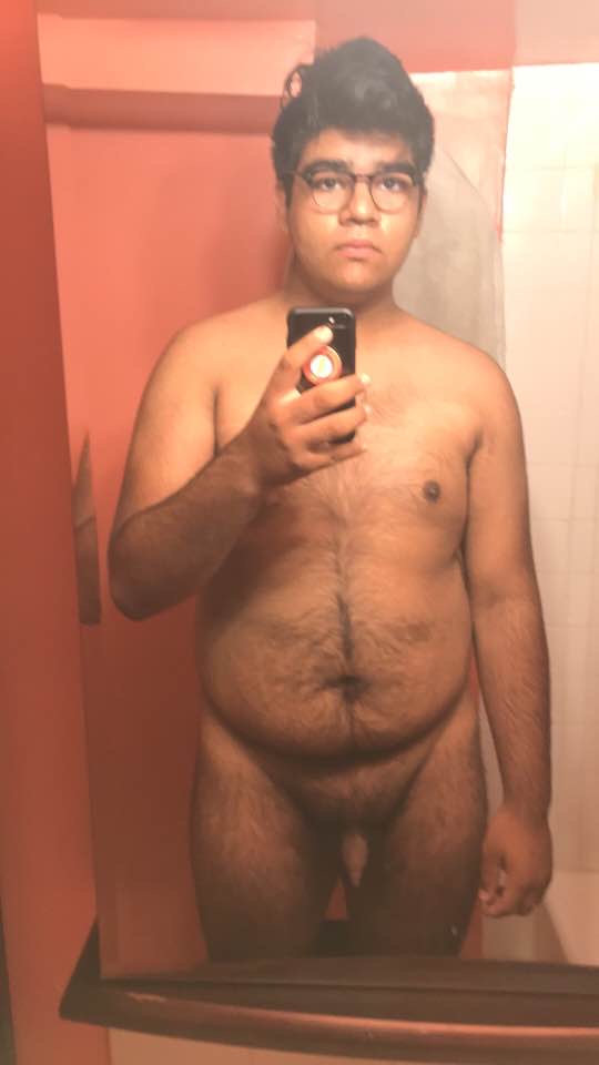 ExposedFagg8ts's tweet photo. Little f@g in Chicago David Salto wants the world to see his tiny 3 inches #fag #faggot #Chicago #exposedfaggot #exhibitionist #public #humiliation #domination #fagexposed #fagexposer https://t.co/hos80P7Th4